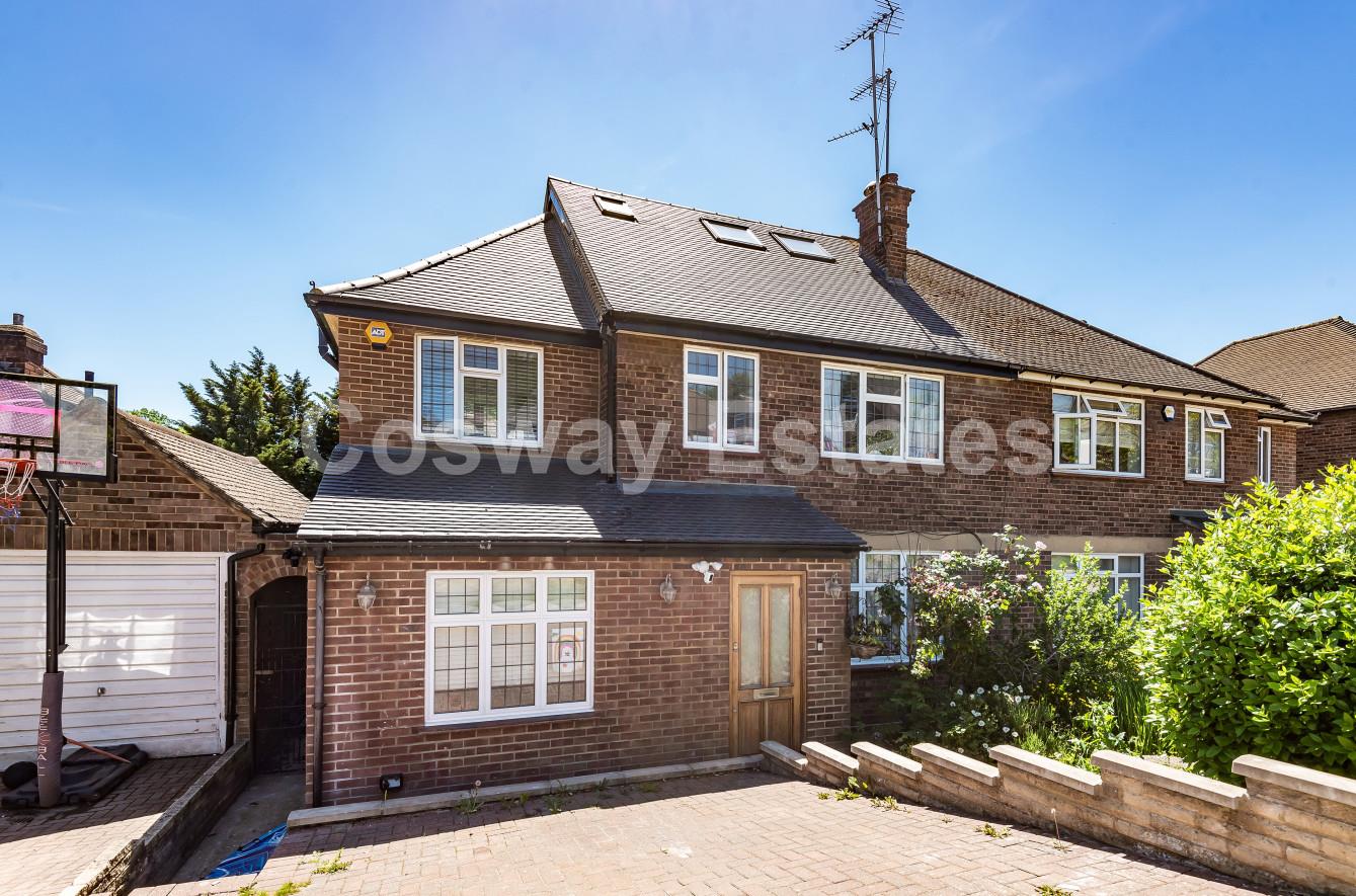 The Reddings, Mill Hill